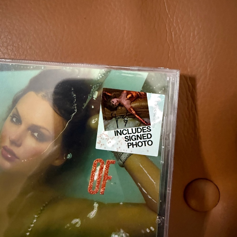 The Life of a Showgirl CD - Picture 3 of 3